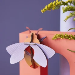 Décoration Murale Bourdon En Carton Recycle