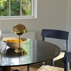 Lampe A Poser Flowerpot Vp9 Sans Fil - Laiton