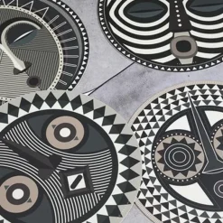 Set De Table Rond Masque Africain Korowai En Vinyle - O 38 Cm